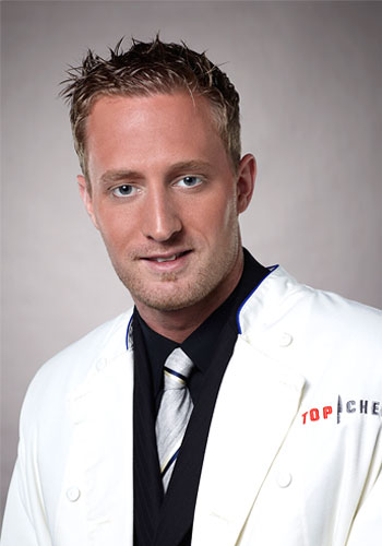 https://uakc.com/wp-content/uploads/2016/10/Michael-Voltaggio-1.jpg