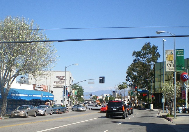 Village of Sherman Oaks Van Nuys_Blvd at_Ventura