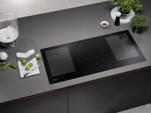 109-Are-Induction-Cooktops-Better-Than-Gas-for-Luxury-Kitchens-in-2026.jpg